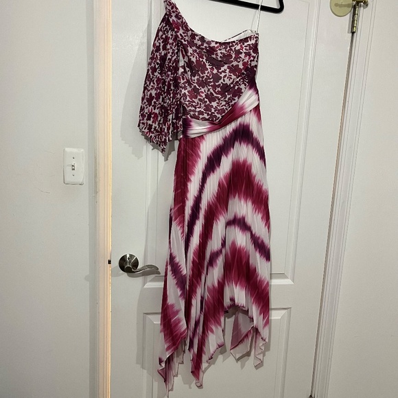 AMUR Saanvi One Shoulder Dress Size 4 NWT - Picture 4 of 8